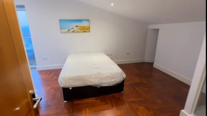 Autumn rooms